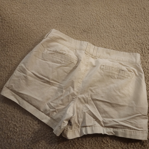 Bundle of 2 twill Old Navy shorts. - Picture 3 of 7